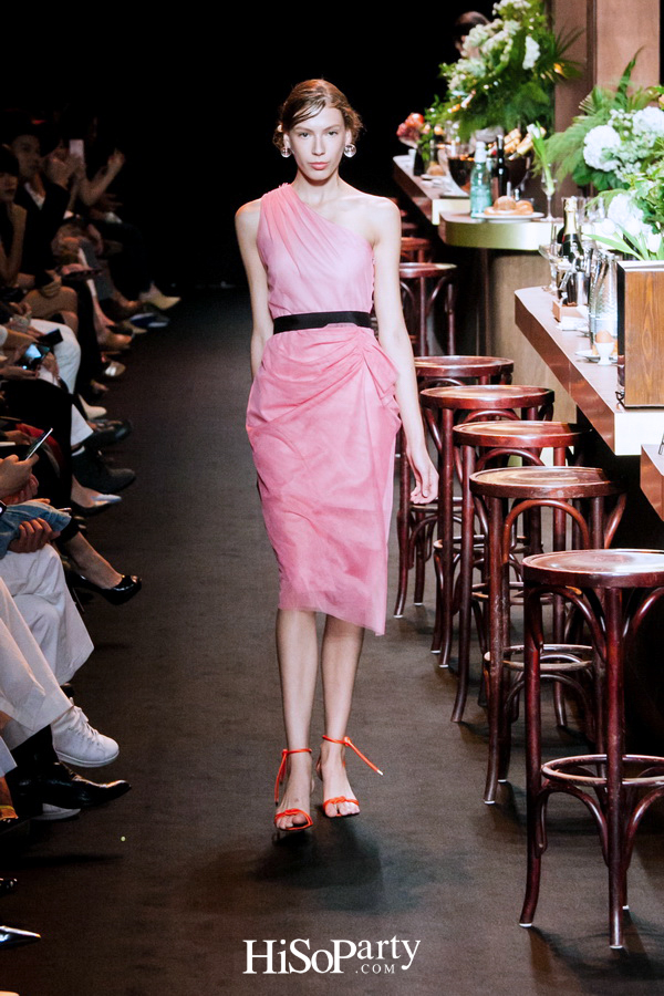 ELLE Fashion Week Fall/Winter 2018  ASV ‘2 Little Words 1 Big Concept’