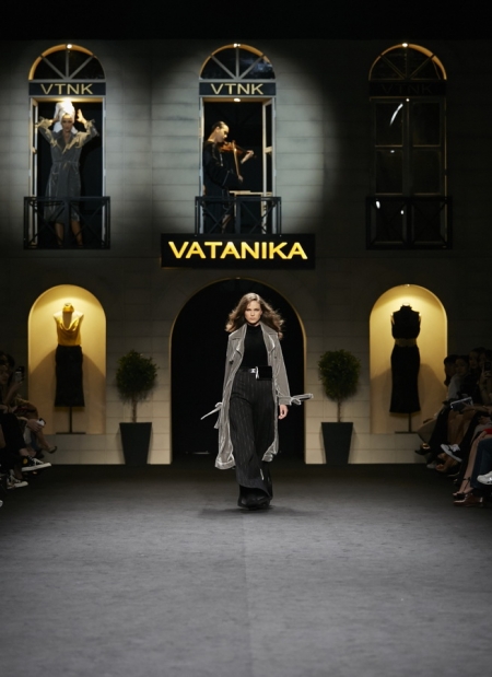 ELLE Fashion Week Fall/Winter 2018  VATANIKA Fall/Winter 2018