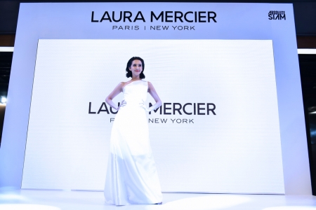 งานเปิดตัวผลิตภัณฑ์ ‘LAURA MERCIER Translucent Loose Setting Powder Glow’ 