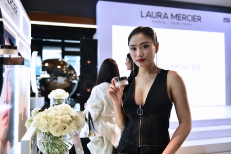 งานเปิดตัวผลิตภัณฑ์ ‘LAURA MERCIER Translucent Loose Setting Powder Glow’ 