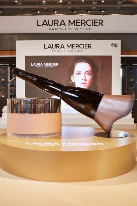 งานเปิดตัวผลิตภัณฑ์ ‘LAURA MERCIER Translucent Loose Setting Powder Glow’ 