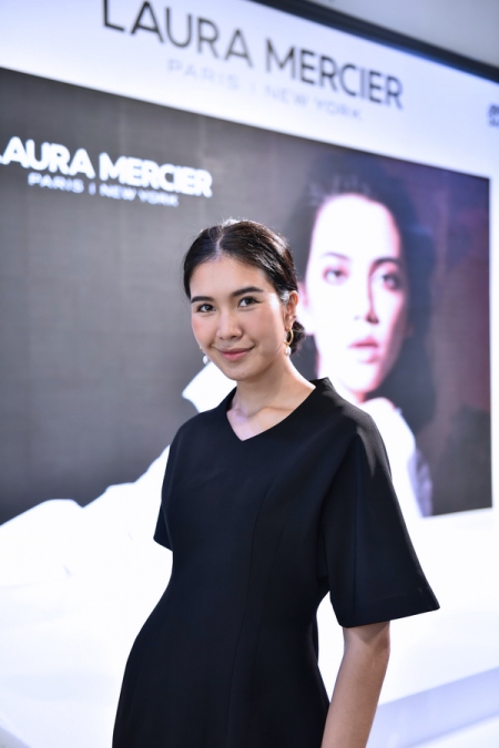 งานเปิดตัวผลิตภัณฑ์ ‘LAURA MERCIER Translucent Loose Setting Powder Glow’ 