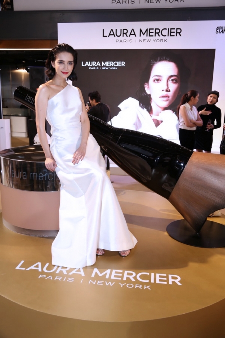 งานเปิดตัวผลิตภัณฑ์ ‘LAURA MERCIER Translucent Loose Setting Powder Glow’ 