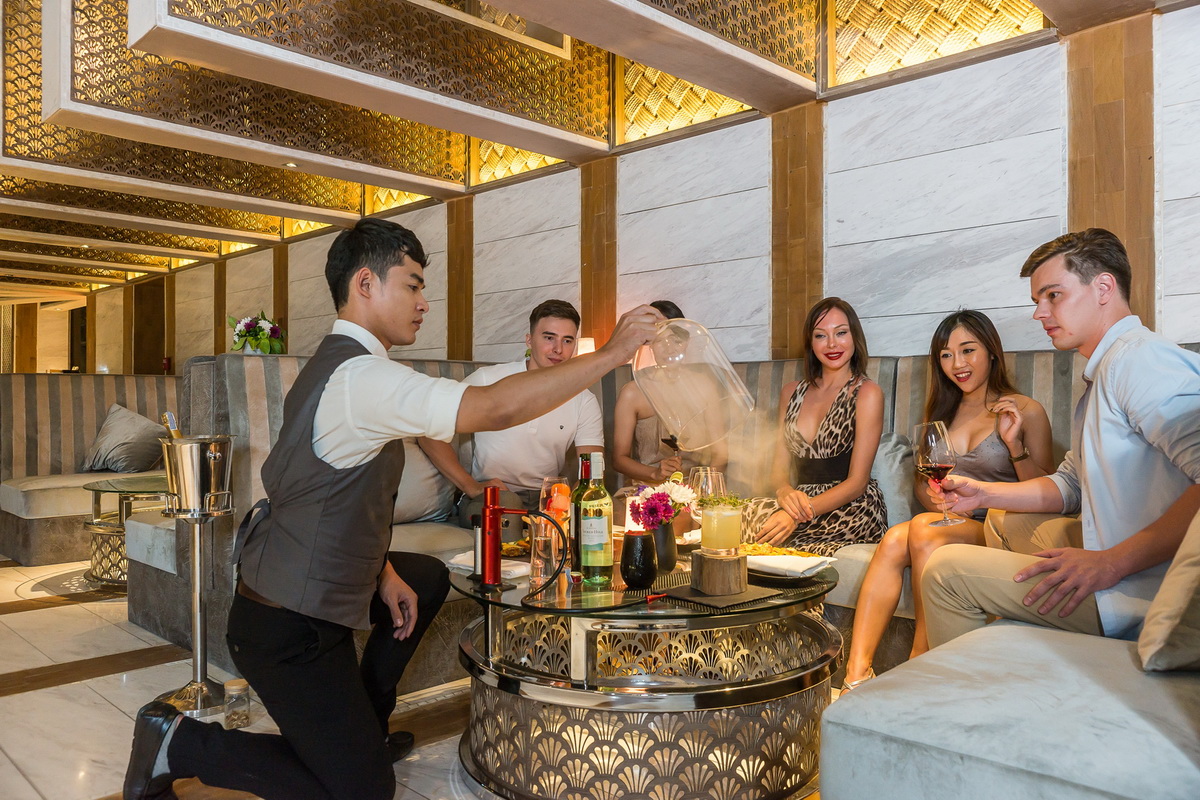 ‘วานา นาวา สกาย’ บาร์ระดับเวิลด์คลาส  เดสติเนชั่นใหม่ของหัวหิน