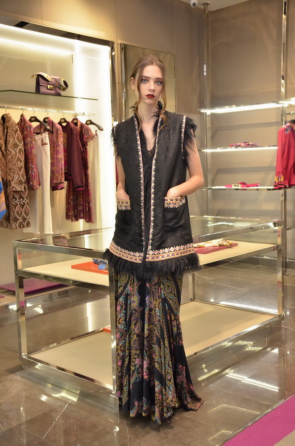 ‘ETRO’ เปิดตัวคอลเลกชั่น ‘ออทั่ม – วินเทอร์ 2018/19’  เอาใจแฟชั่นนิสต้าสายอาร์ต