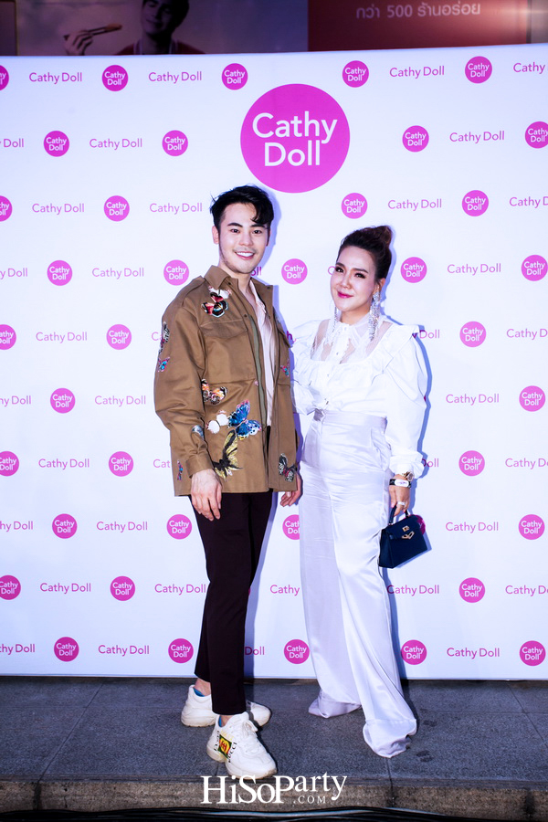 ‘เคที่ ดอลล์’ จัดงานเปิดตัวพรีเซ็นเตอร์คนใหม่ล่าสุดของผลิตภัณฑ์ ‘Cathy Doll Magic Dolly Face Two way Cake Powder’