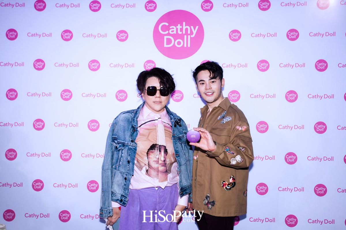 ‘เคที่ ดอลล์’ จัดงานเปิดตัวพรีเซ็นเตอร์คนใหม่ล่าสุดของผลิตภัณฑ์ ‘Cathy Doll Magic Dolly Face Two way Cake Powder’