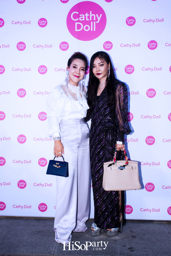 ‘เคที่ ดอลล์’ จัดงานเปิดตัวพรีเซ็นเตอร์คนใหม่ล่าสุดของผลิตภัณฑ์ ‘Cathy Doll Magic Dolly Face Two way Cake Powder’