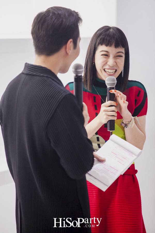 me ISSEY MIYAKE ‘Real Tablet’