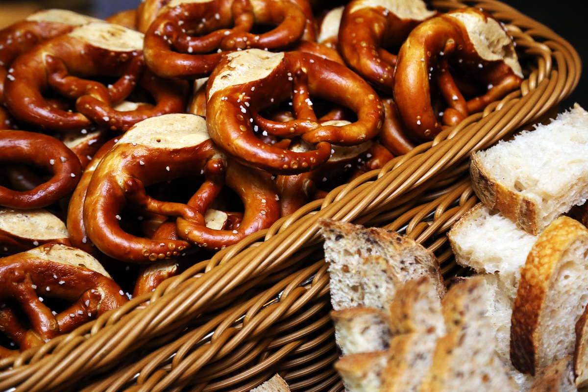 ‘ROLF BENZ’ แบรนด์เฟอร์นิเจอร์ระดับโลกสัญชาติเยอรมัน  จัดงานปาร์ตี้สุดพิเศษเฉลิมฉลองเทศกาล OKTOBERFEST