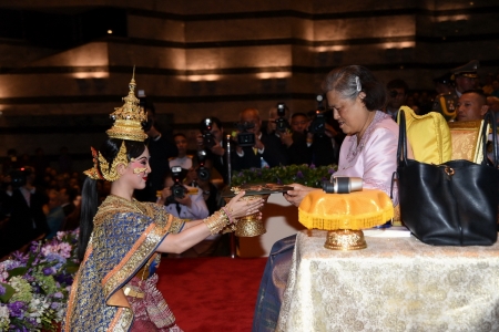 สมเด็จพระเทพรัตนราชสุดา ทอดพระเนตรการแสดงโขน ประจำปี 2561 รอบปฐมทัศน์ ตอน พิเภกสวามิภักดิ์