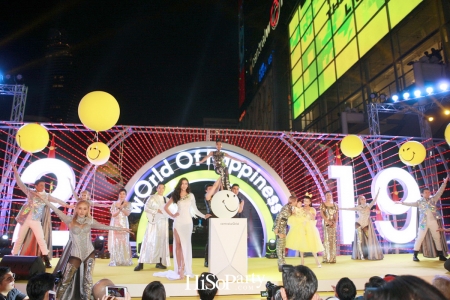 Light Up Christmas Tree Celebration 2018 @Centralworld