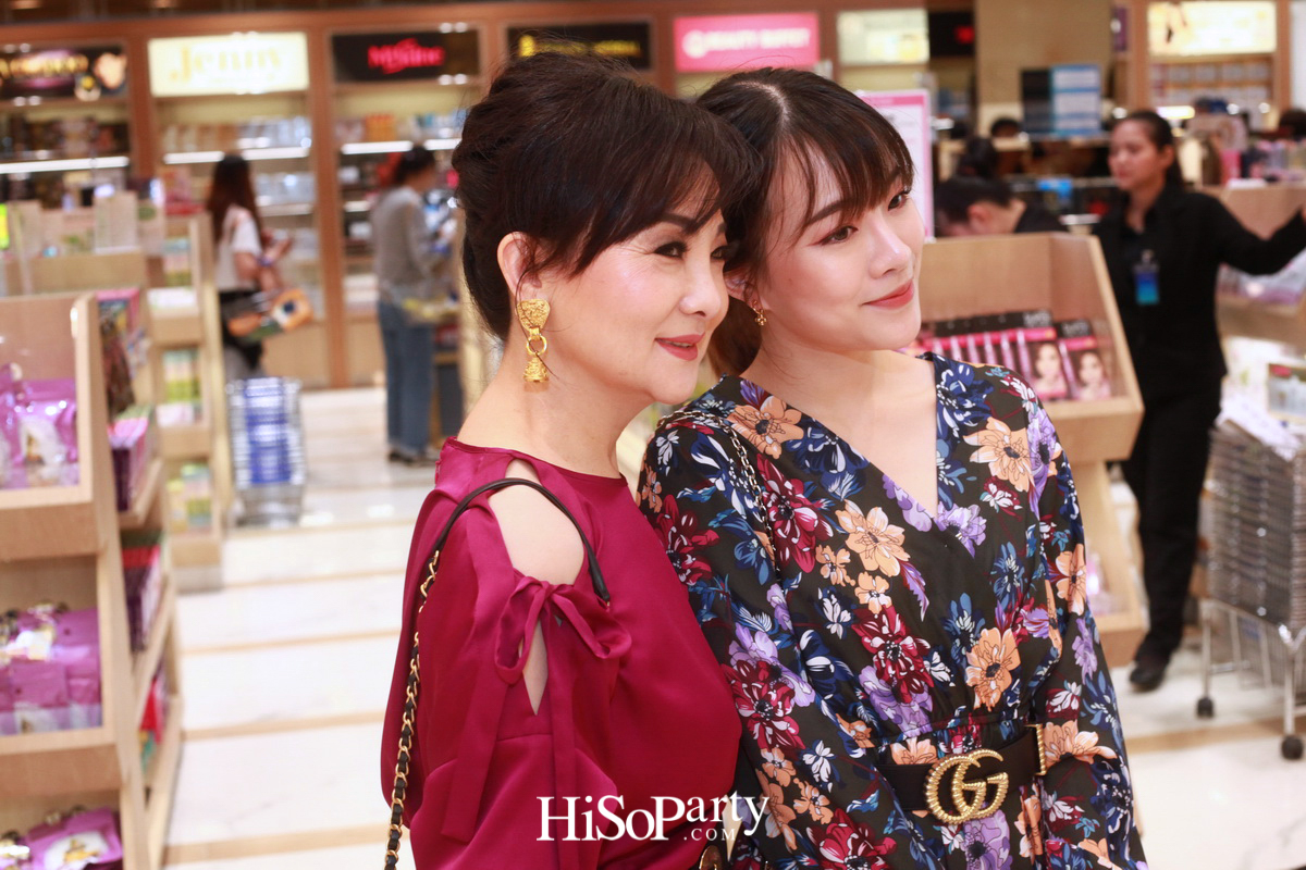 ด็อกเตอร์ซี เปิดตัวผลิตภัณฑ์ใหม่ ‘DR.C Mouth Spray Triphala Herbal’ ที่ คิง เพาเวอร์ รางน้ำ