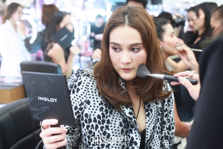 ‘INGLOT’ The First Counter @ CentralPlaza Ladprao