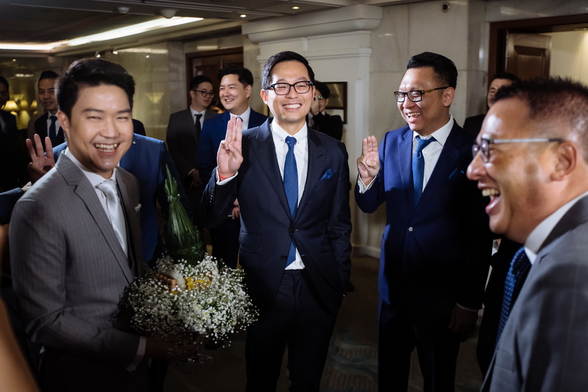 Gift Ake The Moments