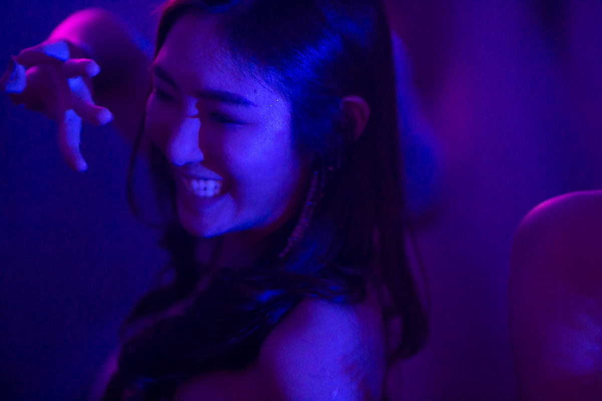 Gift Ake The Moments