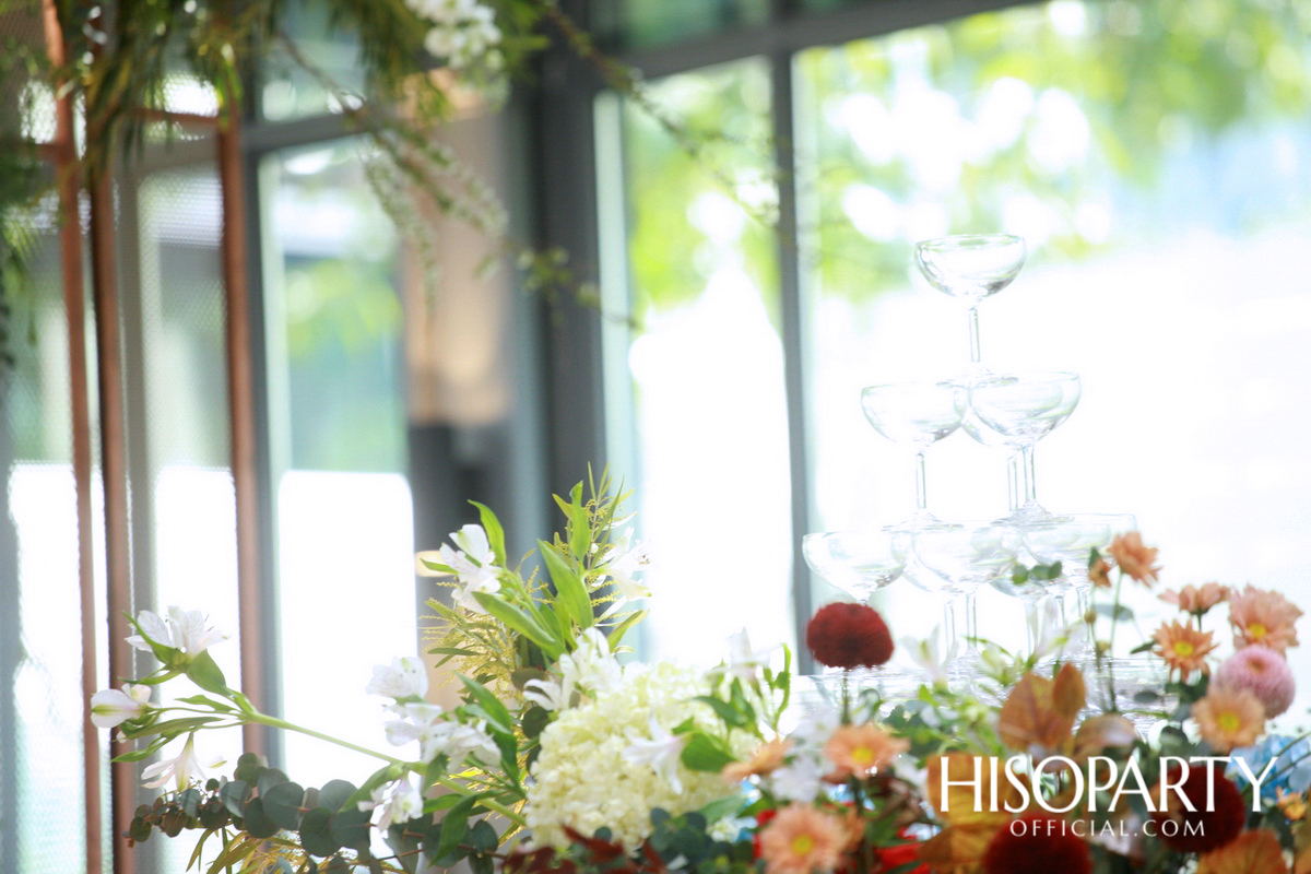 งานเลี้ยงฉลองพิธีมงคลสมรสระหว่าง  กรกนก ยงสกุล และ คณิศร เปรมประเสริฐ 