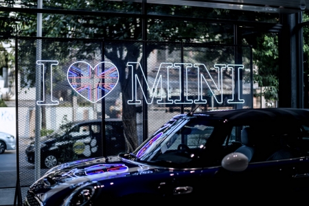 MINI Valentine’s Night Test Drive 