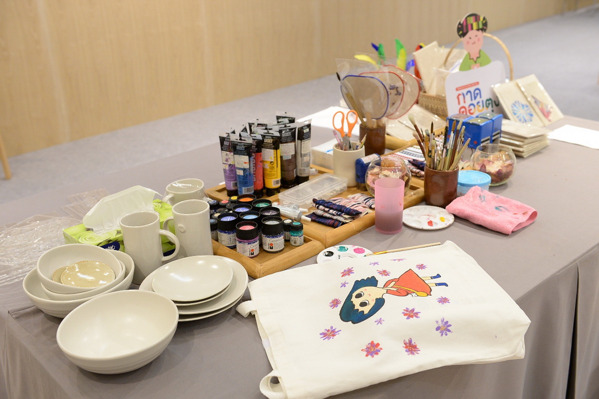 ‘กาดดอยตุง’