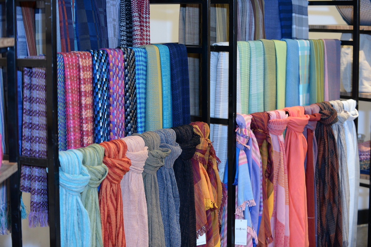 ‘กาดดอยตุง’