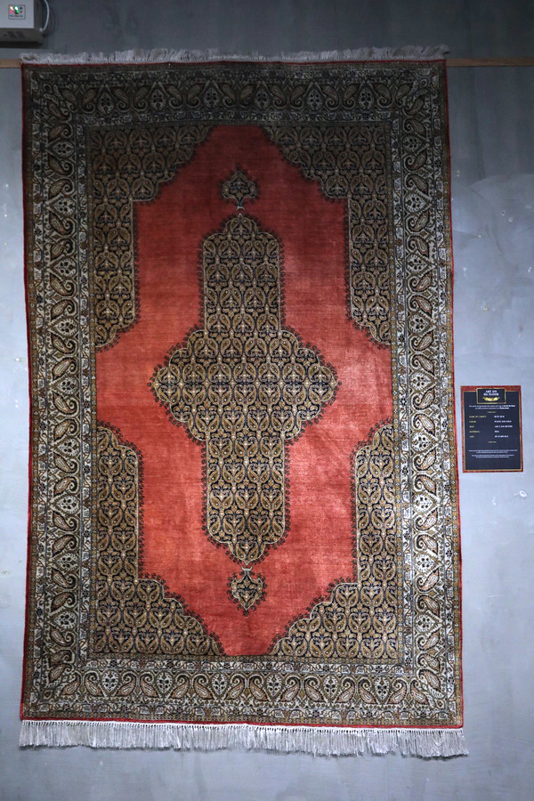 ‘Persian Carpets Private Collection’ By 'Art on da Floor’