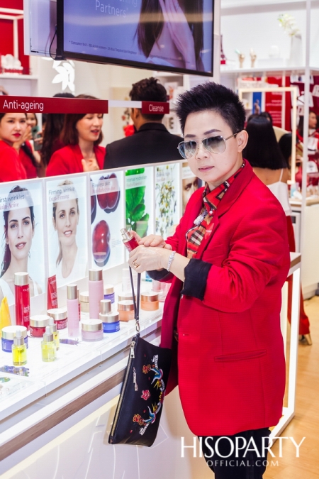 Grand Opening ‘CLARINS ICONSIAM’