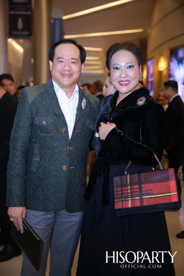 แฟชั่นโชว์คอลเลกชั่นทรงออกแบบ Spring/Summer 2019 แบรนด์ SIRIVANNAVARI และ S’HOMME ในพระเจ้าหลานเธอ พระองค์เจ้าสิริวัณณวรีนารีรัตน์ 