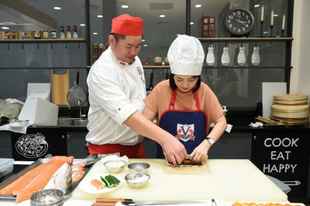 Central Cooking Studio  จัดเต็มคอร์สเรียนคุณภาพ จบครบเรื่องอาหาร และขนมหวานโดยเชฟมืออาชีพ