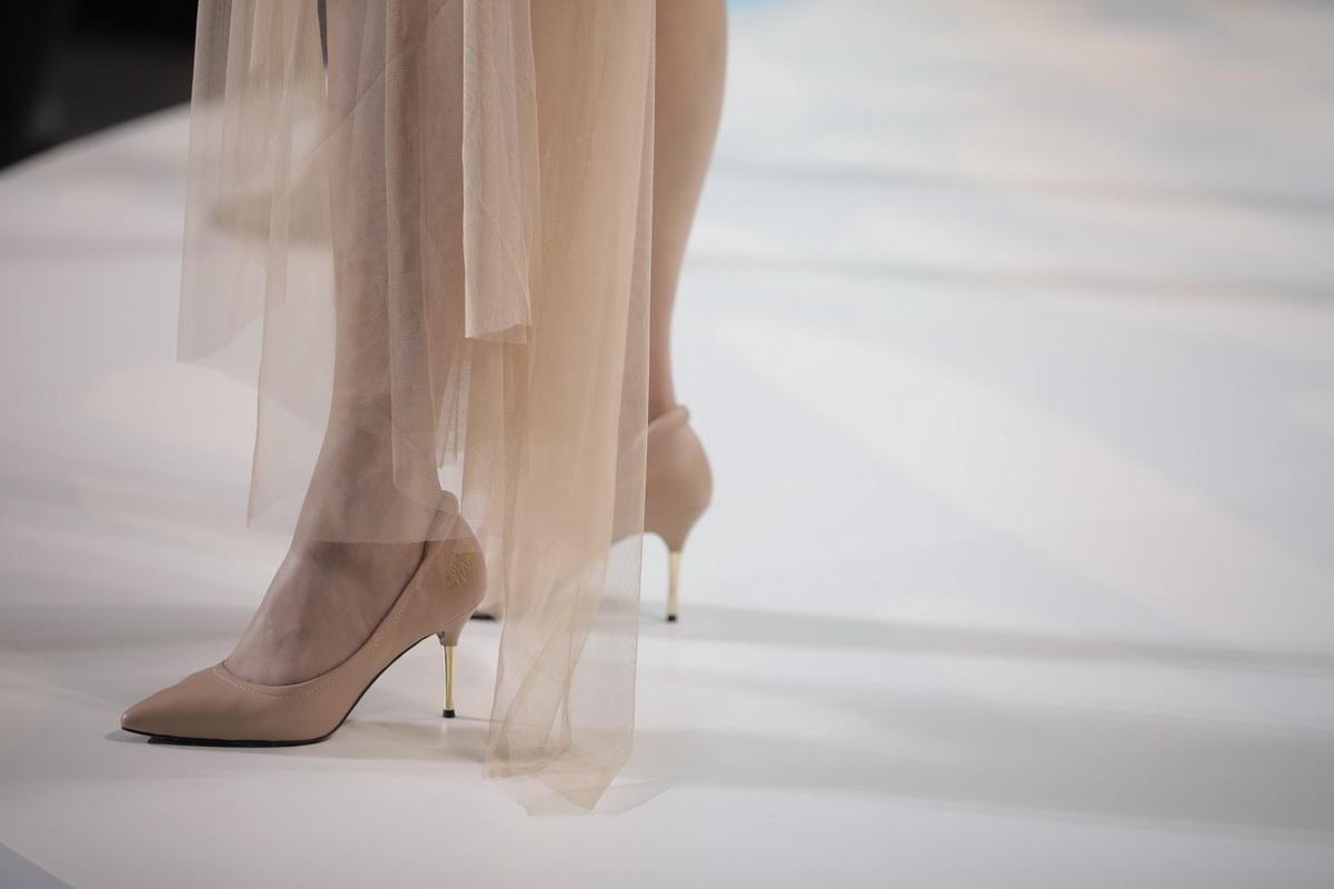 SHU X METINEE: METINEE KINGDOM COLLECTION