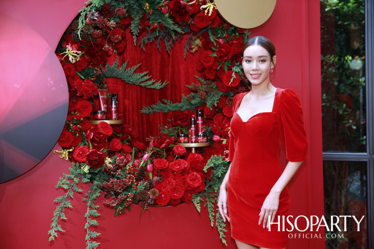 งานเปิดตัวชุดผลิตภัณฑ์บำรุงผิวพรีเมียมไลน์สูตรใหม่ ‘โอเรียนทอล พริ้นเซส เร้ด เนเชอรัล ไวท์เทนนิ่ง แอนด์ เฟิร์มมิ่ง ฟีโนมีนอล’