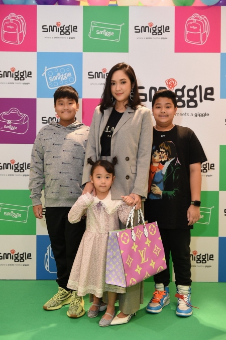 ห้างเซ็นทรัล เปิดตัว ‘Smiggle’ (สมิกเกิล) ช็อปเครื่องเขียนชื่อดังจากออสเตรเลียครั้งแรกในไทย