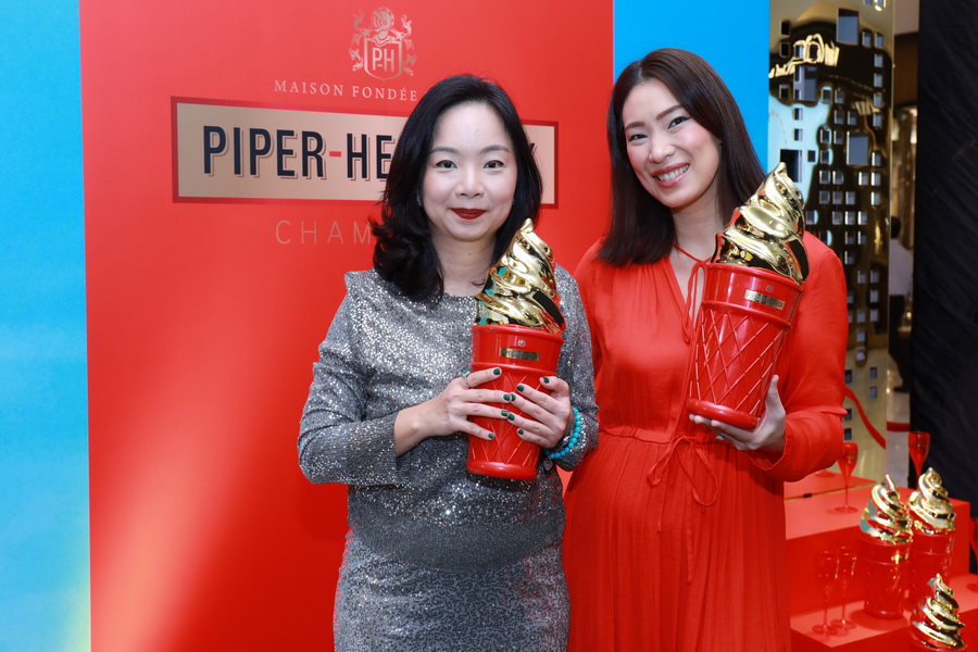 ‘Piper-Heidsieck’ เปิดตัว ’KEEP-IT-COLD’ GIFT BOX LIMITED EDITION 2019 พร้อมรังสรรค์ ‘Golden Champagne SoftKreme’ ในงาน #LickMyChampagne