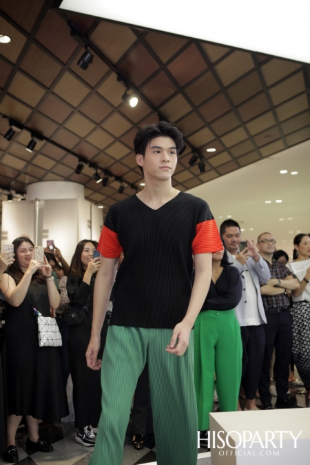 ครั้งแรกในประเทศไทยกับงานเปิดตัวอย่างเป็นทางการของ ‘HOMME PLISSÉ ISSEY MIYAKE’ แบรนด์ยอดฮิตสำหรับผู้ชายยุคนี้ 