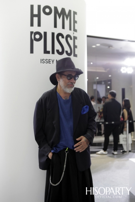 ครั้งแรกในประเทศไทยกับงานเปิดตัวอย่างเป็นทางการของ ‘HOMME PLISSÉ ISSEY MIYAKE’ แบรนด์ยอดฮิตสำหรับผู้ชายยุคนี้ 