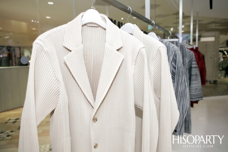 ครั้งแรกในประเทศไทยกับงานเปิดตัวอย่างเป็นทางการของ ‘HOMME PLISSÉ ISSEY MIYAKE’ แบรนด์ยอดฮิตสำหรับผู้ชายยุคนี้ 