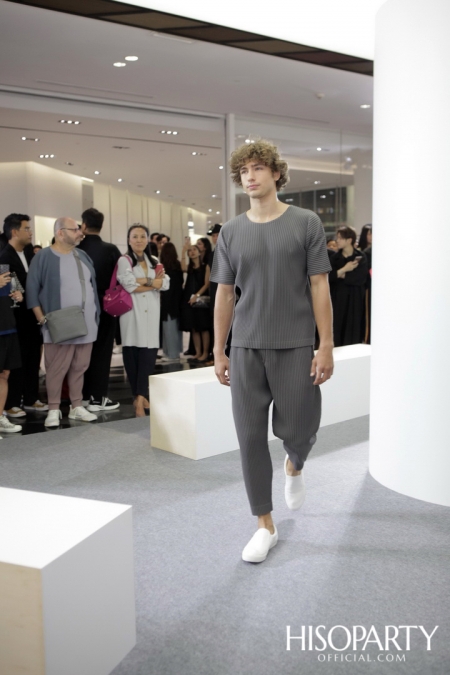 ครั้งแรกในประเทศไทยกับงานเปิดตัวอย่างเป็นทางการของ ‘HOMME PLISSÉ ISSEY MIYAKE’ แบรนด์ยอดฮิตสำหรับผู้ชายยุคนี้ 