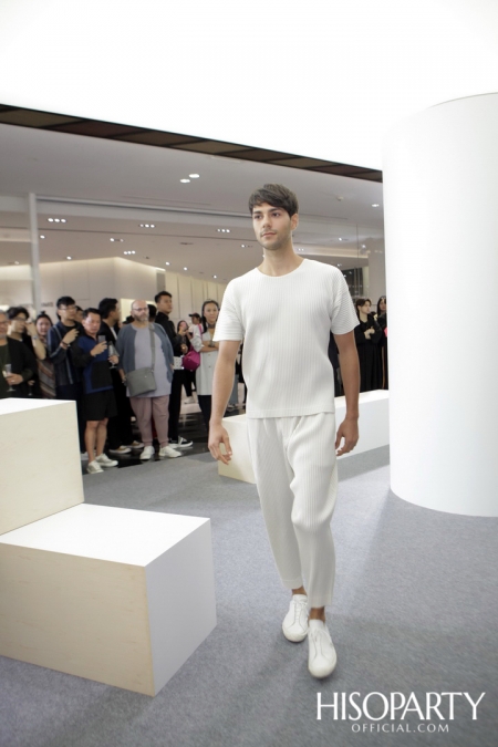 ครั้งแรกในประเทศไทยกับงานเปิดตัวอย่างเป็นทางการของ ‘HOMME PLISSÉ ISSEY MIYAKE’ แบรนด์ยอดฮิตสำหรับผู้ชายยุคนี้ 