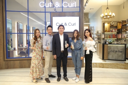 Davines Thailand จับมือ Cut&Curl ร่วมเปิดตัวผลิตภัณฑ์ Davines Mask with Vibrachrom