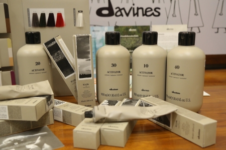 Davines Thailand จับมือ Cut&Curl ร่วมเปิดตัวผลิตภัณฑ์ Davines Mask with Vibrachrom