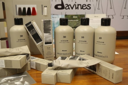Davines Thailand จับมือ Cut&Curl ร่วมเปิดตัวผลิตภัณฑ์ Davines Mask with Vibrachrom