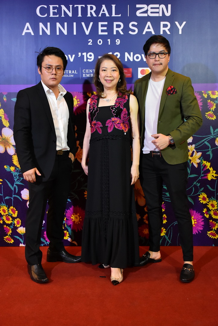 งานฉลองครบ 6 รอบ 72 ปี ‘Central Anniversary 2019’  เนรมิตสวนสวรรค์แห่งพฤกษา ตระการตาหมู่มวลดอกไม้สีเหลืองหาชมยาก