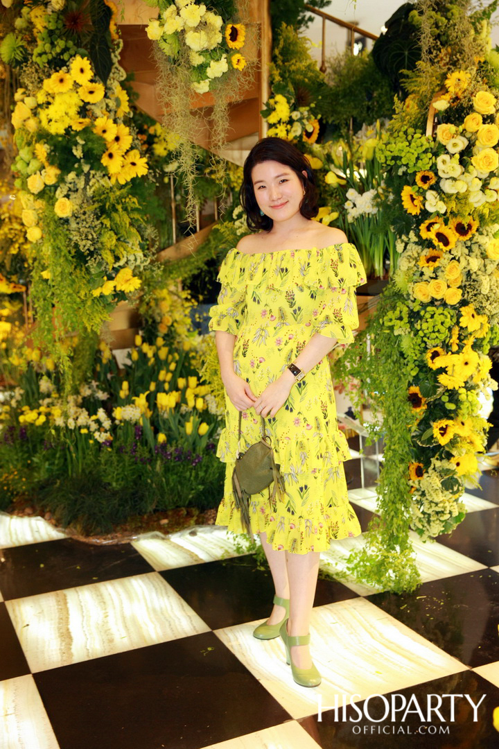 งานฉลองครบ 6 รอบ 72 ปี ‘Central Anniversary 2019’  เนรมิตสวนสวรรค์แห่งพฤกษา ตระการตาหมู่มวลดอกไม้สีเหลืองหาชมยาก