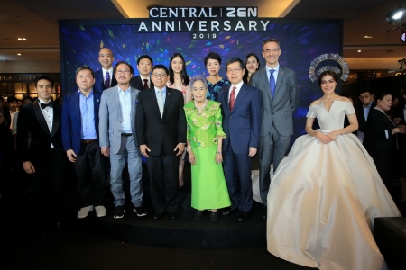 งานฉลองครบ 6 รอบ 72 ปี ‘Central Anniversary 2019’  เนรมิตสวนสวรรค์แห่งพฤกษา ตระการตาหมู่มวลดอกไม้สีเหลืองหาชมยาก