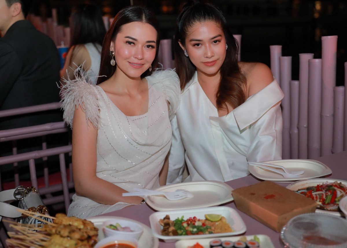 ชวนสัมผัสประสบการณ์การกินดื่มในบรรยากาศสุดชิลล์ริมแม่น้ำเจ้าพระ ในงาน ‘Grab Urban Night Fest’ 