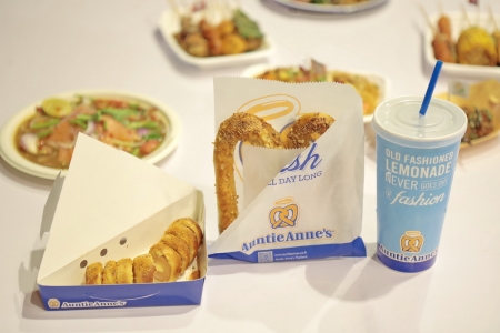 ชวนสัมผัสประสบการณ์การกินดื่มในบรรยากาศสุดชิลล์ริมแม่น้ำเจ้าพระ ในงาน ‘Grab Urban Night Fest’ 
