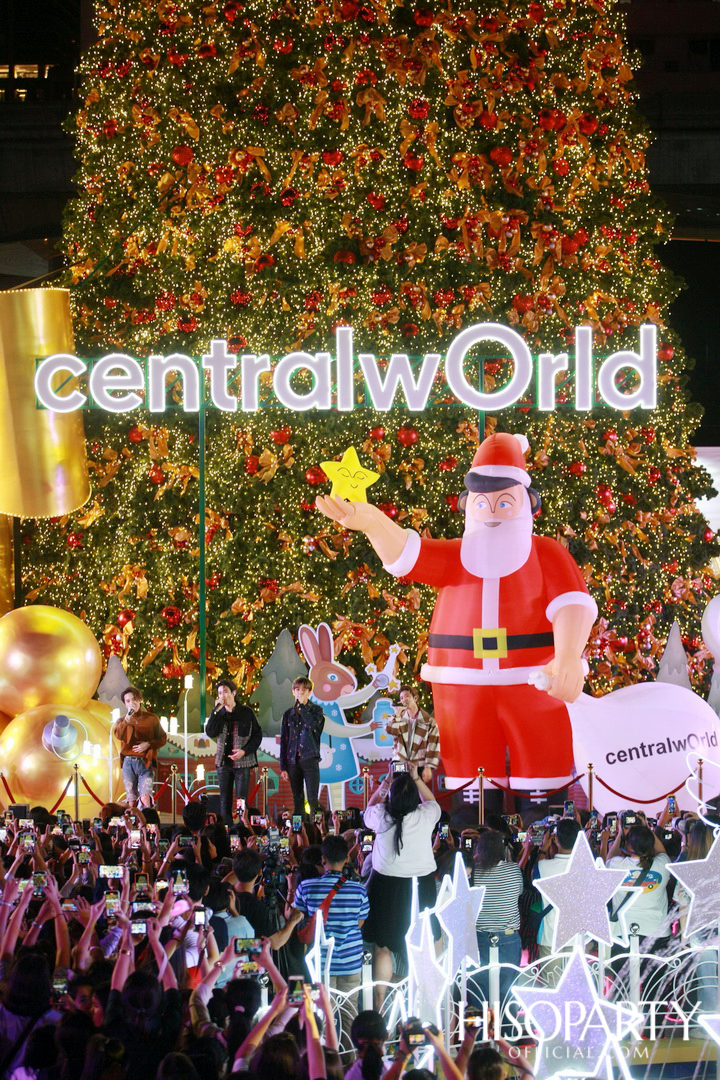 Light up Christmas Tree Celebration 2019 @ CentralWorld