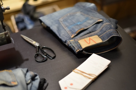 Nudie Jeans 100% Organic Denim แบรนด์กางเกงยีนส์ออร์แกนิก ที่เป็นมิตรกับสิ่งแวดล้อม