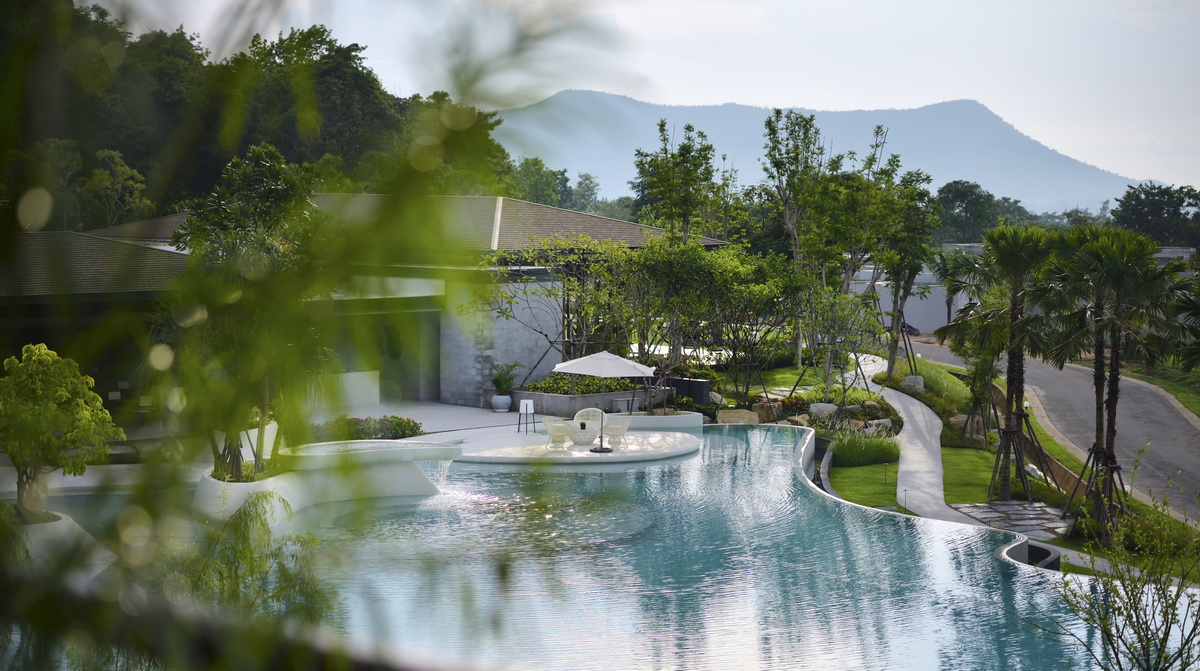 Sunplay Asia X Mercedes Benz  Grand Opening ‘Sunplay Club Bangsaray’