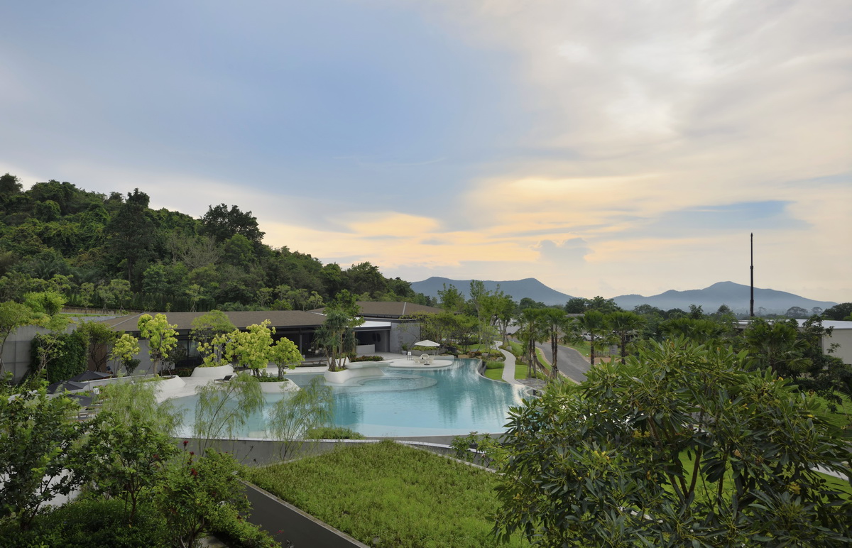 Sunplay Asia X Mercedes Benz  Grand Opening ‘Sunplay Club Bangsaray’