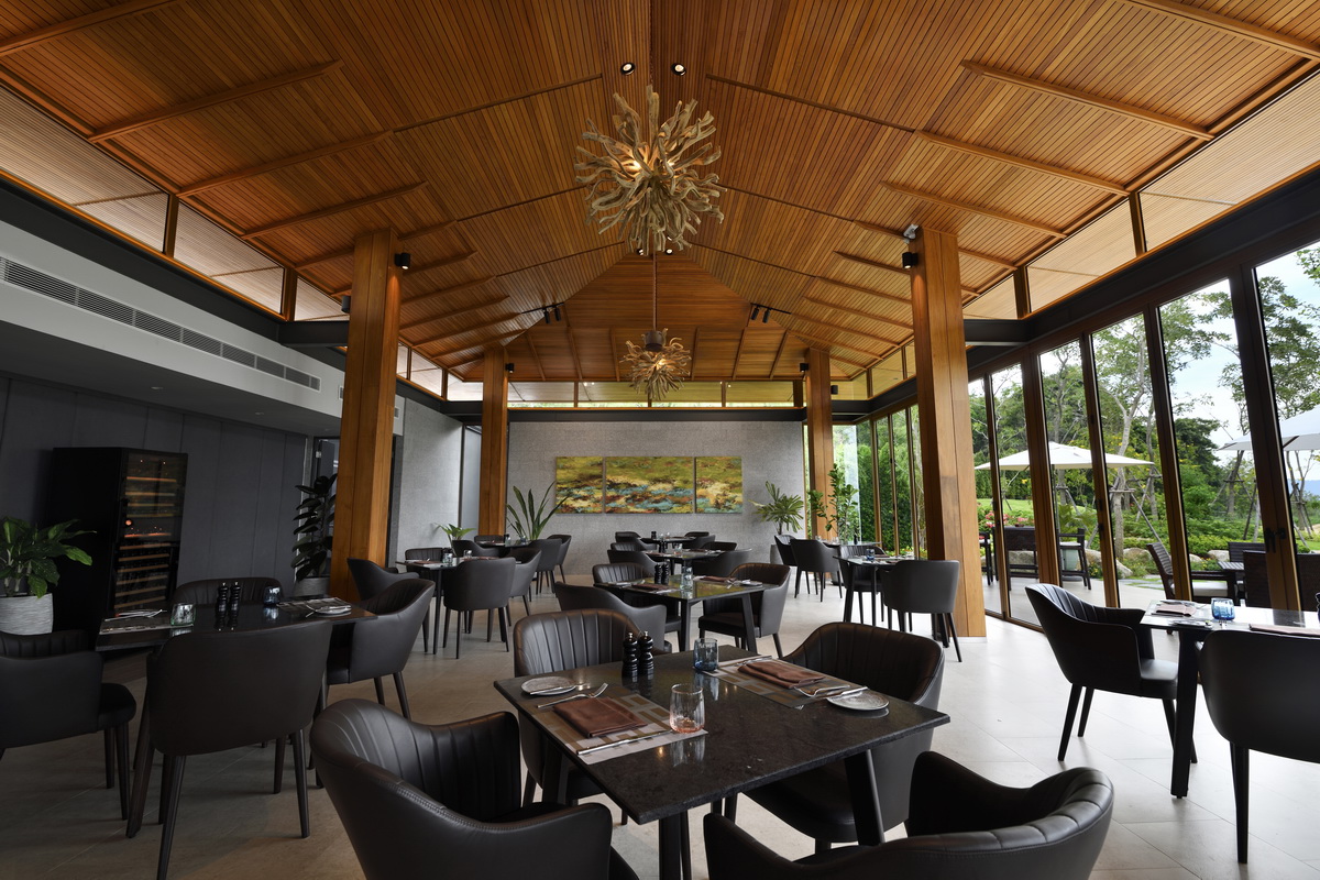 Sunplay Asia X Mercedes Benz  Grand Opening ‘Sunplay Club Bangsaray’